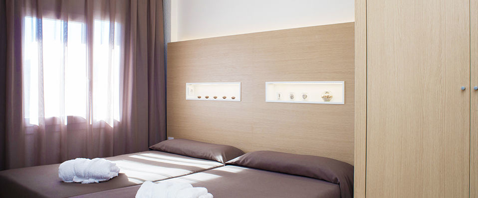 Aparthotel Acualandia ★★★★ - Apartment-style accommodation along the historic Costa del Azahar - Community of Valencia, Spain