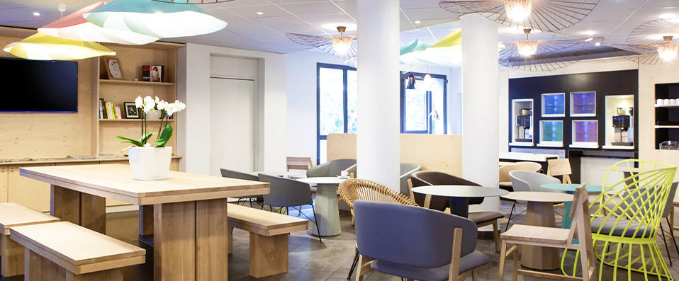 Novotel Suites Cannes ★★★★ - Last Minute - Central stay in the celebrity-playground of Cannes - Cannes, France