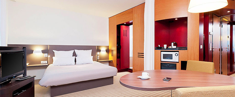 Novotel Suites Cannes ★★★★ - Last Minute - Central stay in the celebrity-playground of Cannes - Cannes, France