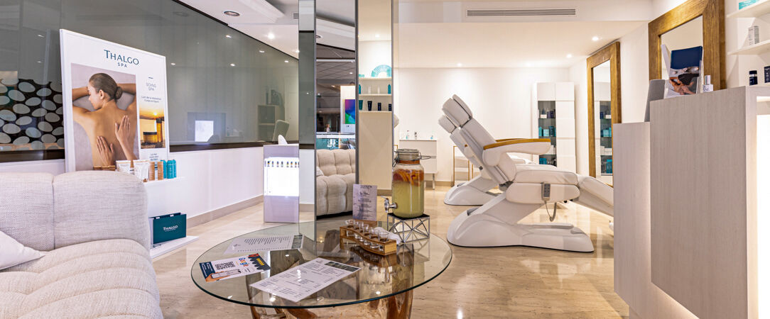 Pullman Cannes Mandelieu ★★★★ - Dernière minute - Échappée luxueuse à la découverte de la baie de Cannes. - Cannes, France