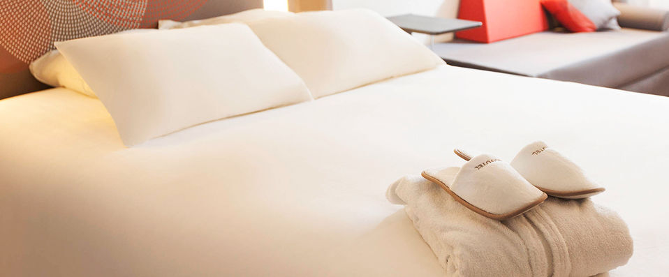 Novotel Paris Rueil-Malmaison ★★★★ - Last Minute - Chic hotel in an attractive Parisian suburb. - Rueil-Malmaison, France