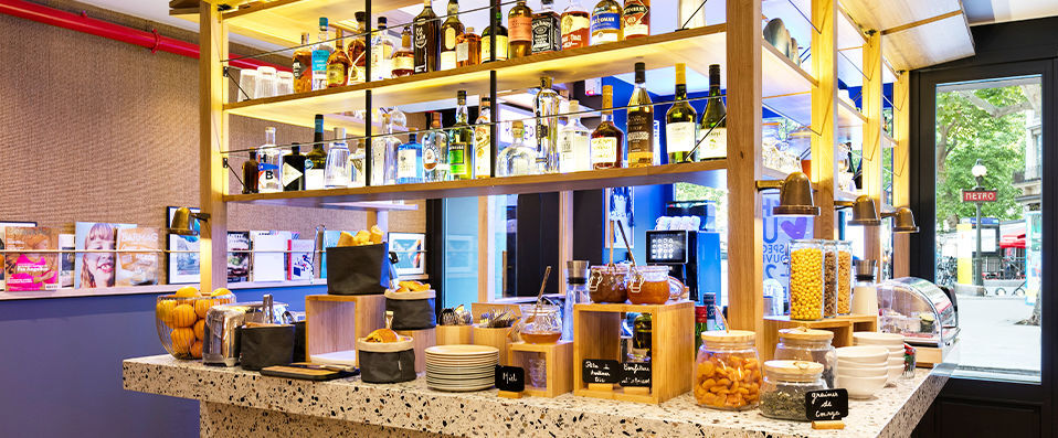Oh la la ! Hotel Bar - Paris Bastille ★★★ - Last Minute - A unique and quirky hotel in Paris’ 11th arrondissement. - Paris, France