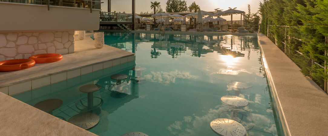 Cosmopolitan Hotel & Spa ★★★★ - Adresse moderne & spa divin au pied du Mont Olympe. - Macédoine Centrale, Grèce