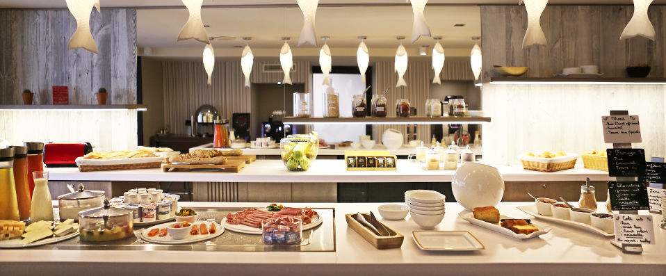 Best Western Plus La Joliette ★★★★ - Contemporary comforts in France’s oldest city - Marseille, France
