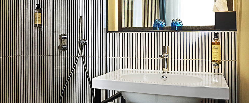 Best Western Plus La Joliette ★★★★ - Contemporary comforts in France’s oldest city - Marseille, France