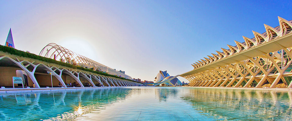 Vincci Lys ★★★★ - Perfect palace and an unbeatable location in one of Europe’s top cities! - Valencia, Spain