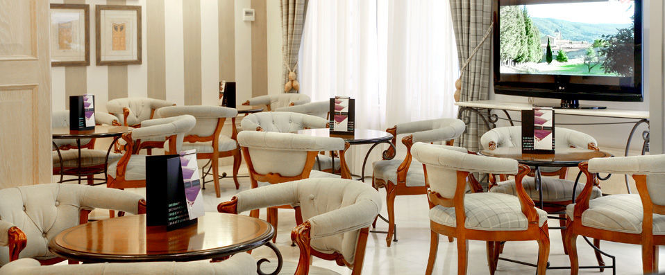 Vincci Lys ★★★★ - Perfect palace and an unbeatable location in one of Europe’s top cities! - Valencia, Spain