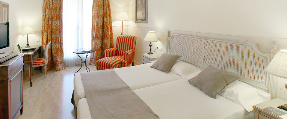 Vincci Lys ★★★★ - Perfect palace and an unbeatable location in one of Europe’s top cities! - Valencia, Spain