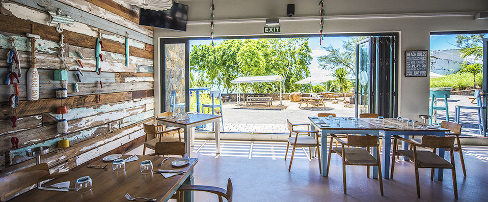 Azuri Residences & Villas ★★★★ - Mauritian paradise surrounded by the sparkling blue Indian Ocean. - Mauritius