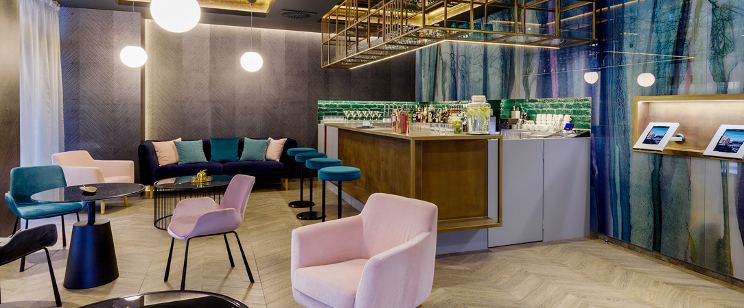 KViHotel Budapest ★★★★ - Douce escapade citadine à Budapest, entre confort moderne, technologie et situation idéale dans le centre-ville. - Budapest, Hongrie