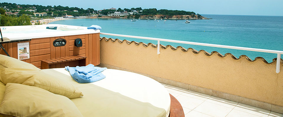 Apartamentos Van der Valk Barcarola - An exclusive penthouse-stay on the Costa Brava - Costa Brava, Spain
