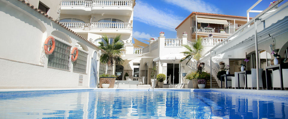 Apartamentos Van der Valk Barcarola - An exclusive penthouse-stay on the Costa Brava - Costa Brava, Spain