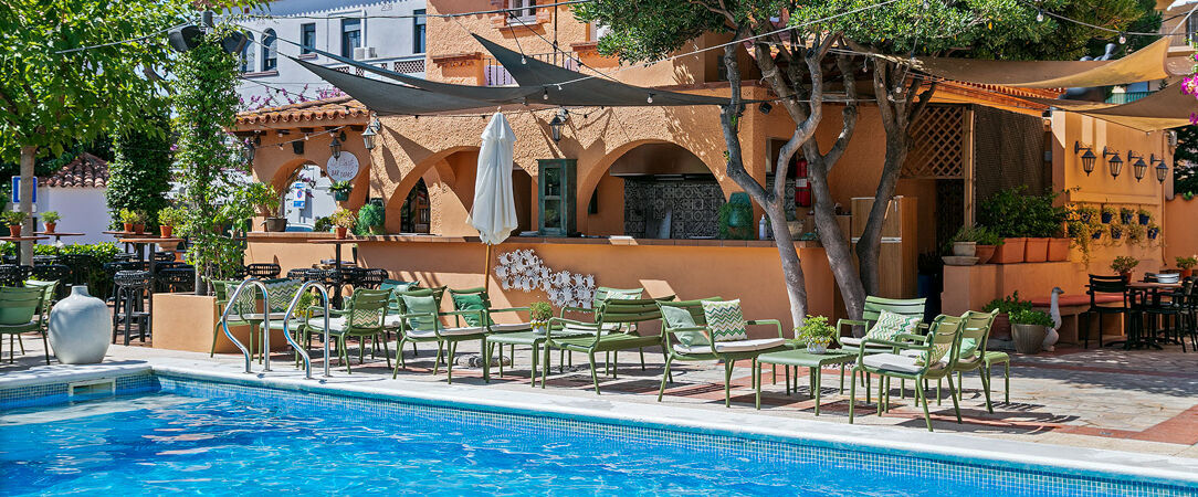 Apartamentos Barcarola - Une adresse pour flâner en toute indépendance sur la Costa Brava, entre plage et douceur méditerranéenne. - Costa Brava, Espagne