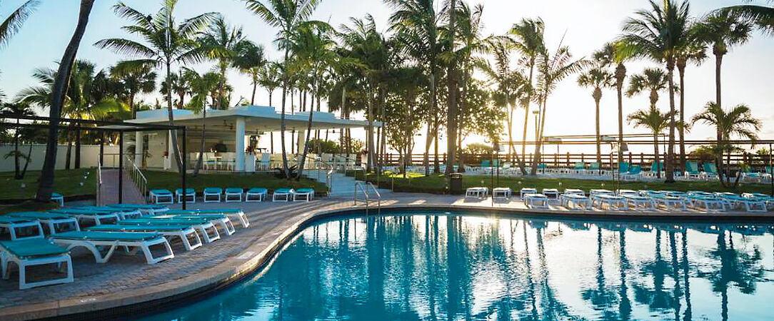 RIU PLAZA MIAMI BEACH ★★★★ - Entre palmiers & sable blanc, plongez dans le luxe made in Miami. - Miami, États-Unis