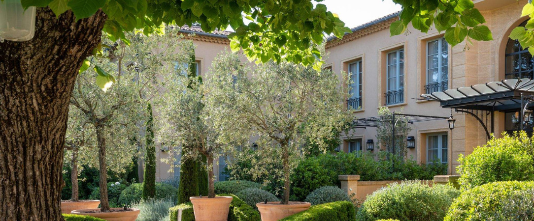 Villa Saint-Ange ★★★★★ - 19th century French luxury in a modern setting. - Aix-en-Provence, France