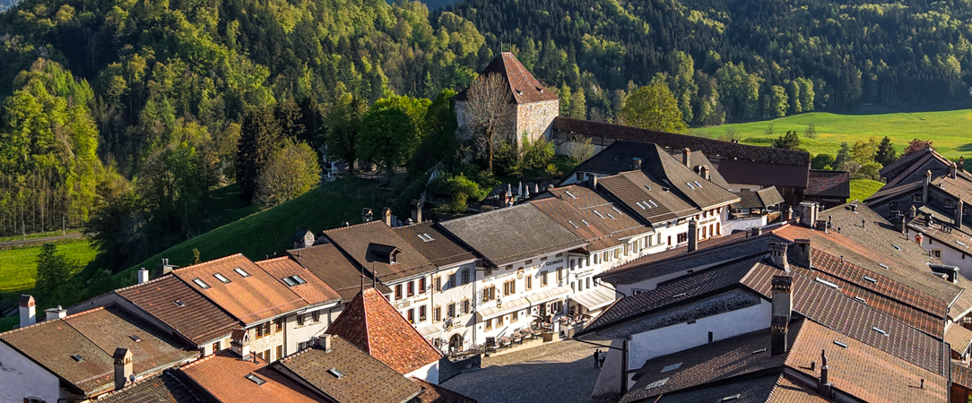 Hôtel Le Saint Georges - Bâtisse historique au centre de Gruyères. - Gruyères, Suisse