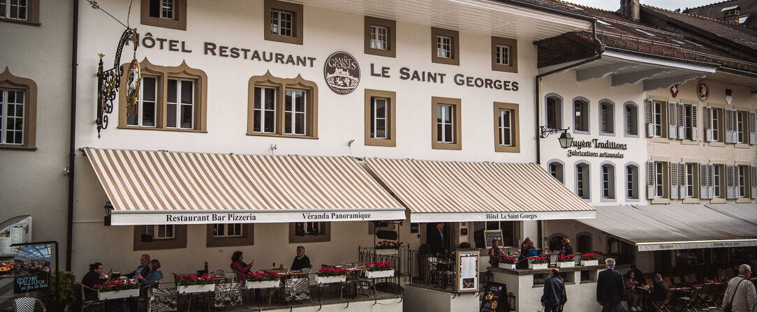 Hôtel Le Saint Georges - Bâtisse historique au centre de Gruyères. - Gruyères, Suisse