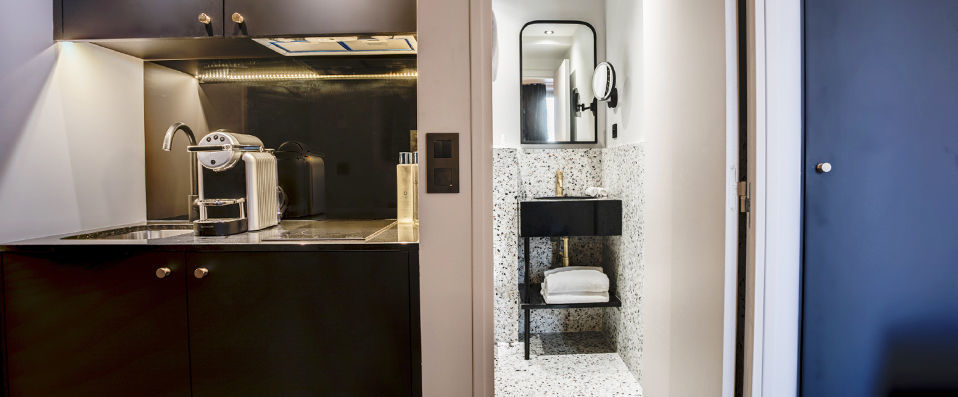 Rayz Eiffel - Your Parisian home, steps away from the Eiffel Tower. - Paris, France