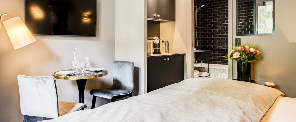 Rayz Eiffel - Your Parisian home, steps away from the Eiffel Tower. - Paris, France