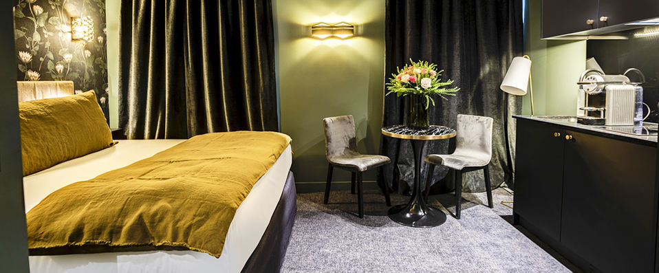 Rayz Eiffel - Your Parisian home, steps away from the Eiffel Tower. - Paris, France