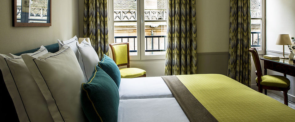 Hôtel de la Place du Louvre ★★★ - Last Minute - A tastefully renovated 17th century building in Paris’ historic 1st arrondissement. - Paris, France