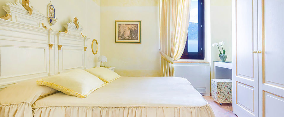 Boutique Hotel Villa Sostaga ★★★★ - The warmth of a family residence combined with elegance and history. - Lake Garda, Italy