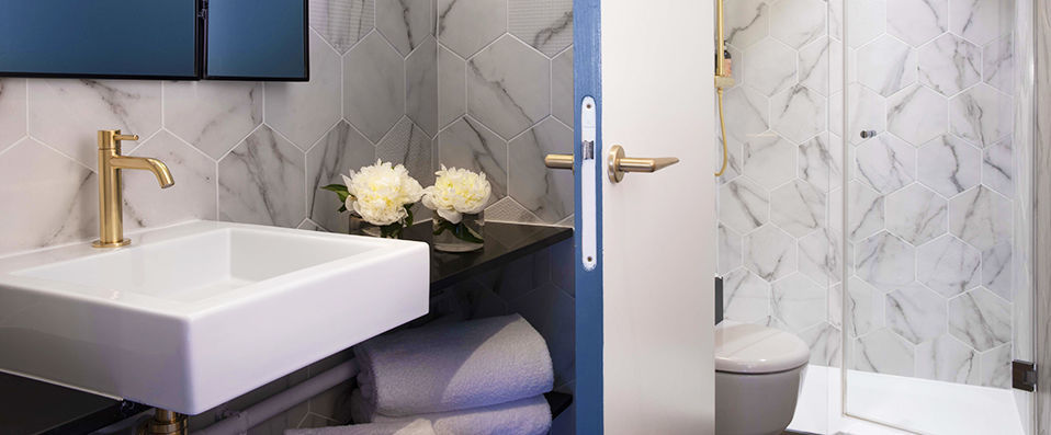 Maxim Folies ★★★ - Last Minute - Chic hotel ideally situated in Paris’ 9th Arrondissement. - Paris, France