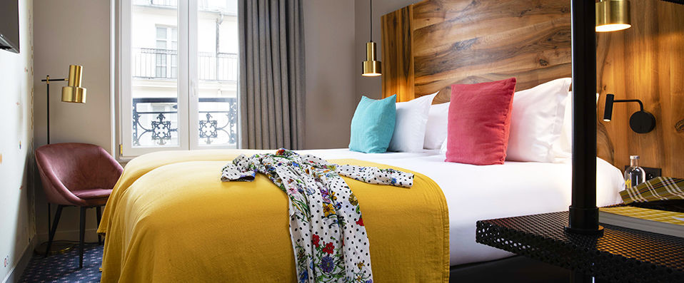 Maxim Folies ★★★ - Last Minute - Chic hotel ideally situated in Paris’ 9th Arrondissement. - Paris, France