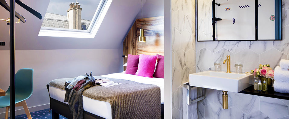 Maxim Folies ★★★ - Last Minute - Chic hotel ideally situated in Paris’ 9th Arrondissement. - Paris, France