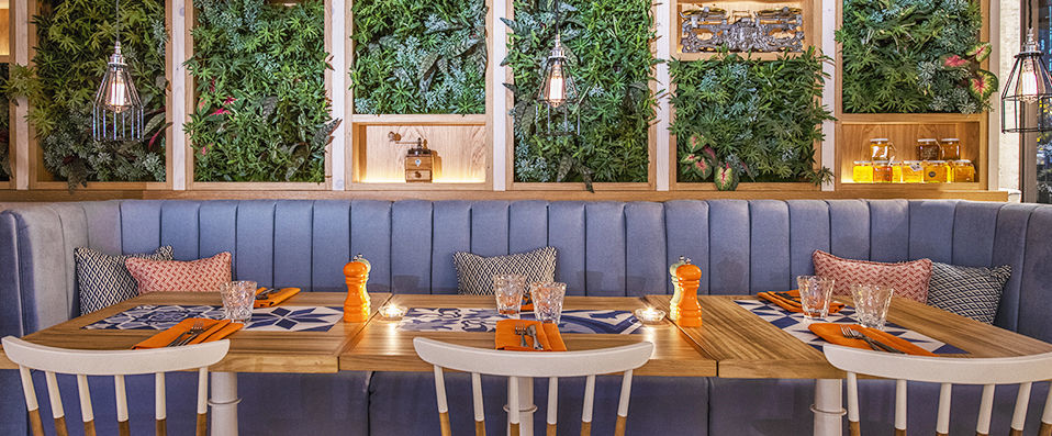 Lincoln Plaza London, Curio Collection by Hilton ★★★★★ & Thames river cruise - A 5-star boutique luxury hotel away from the London crowds. - London, United Kingdom