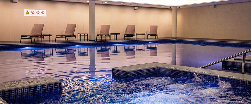 Lincoln Plaza London, Curio Collection by Hilton ★★★★★ & Thames river cruise - A 5-star boutique luxury hotel away from the London crowds. - London, United Kingdom