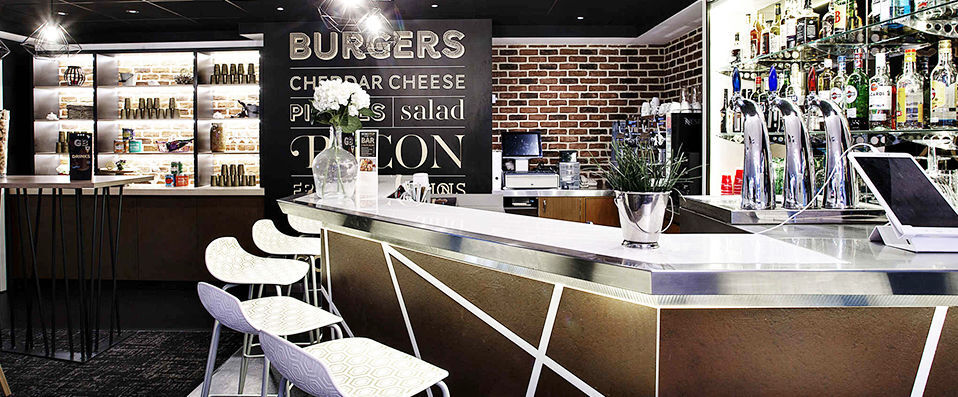 Novotel Toulouse Purpan Aéroport ★★★★ - Last Minute - Live la vie en rose in 'La Ville Rose' on a last-minute to the South of France. - Toulouse, France