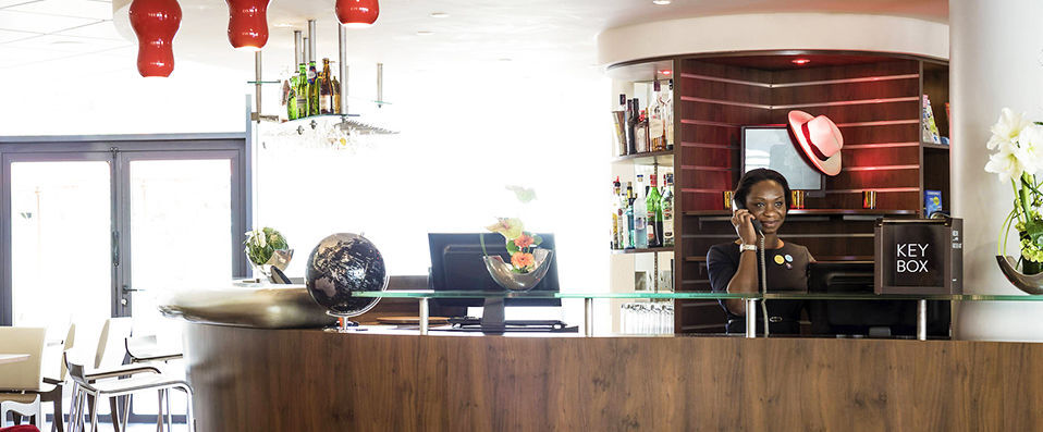 Novotel Suites Nice Aéroport ★★★★ - Last Minute - Convenient hotel by Nice Airport and not far from the Promenade des Anglais. - Nice, France
