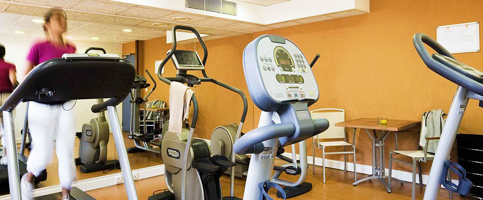 Novotel Suites Nice Aéroport ★★★★ - Last Minute - Convenient hotel by Nice Airport and not far from the Promenade des Anglais. - Nice, France