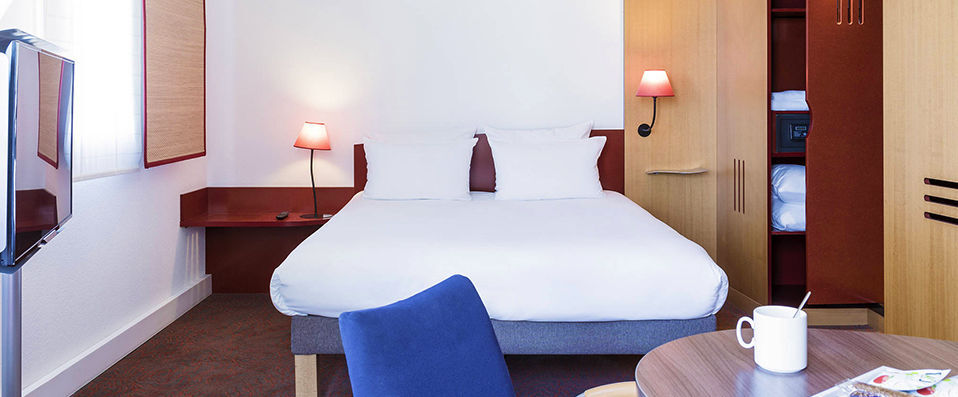 Novotel Suites Nice Aéroport ★★★★ - Last Minute - Convenient hotel by Nice Airport and not far from the Promenade des Anglais. - Nice, France