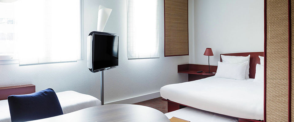 Novotel Suites Nice Aéroport ★★★★ - Last Minute - Convenient hotel by Nice Airport and not far from the Promenade des Anglais. - Nice, France