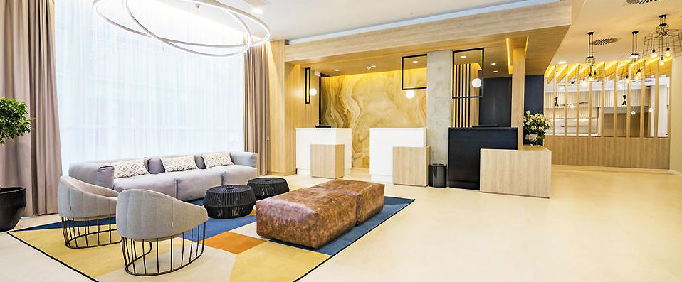 Golden Tulip Barcelona ★★★★ - À la découverte de Barcelone, depuis un lieu moderne & confortable. - Barcelone, Espagne