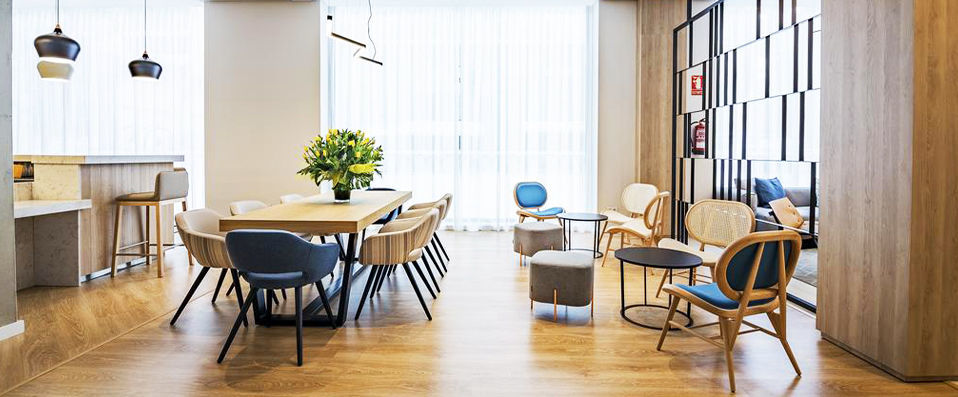 Golden Tulip Barcelona ★★★★ - À la découverte de Barcelone, depuis un lieu moderne & confortable. - Barcelone, Espagne