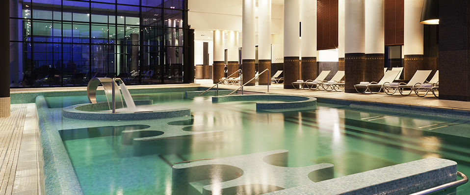 Hôtel Barrière L'Hôtel du Lac ★★★★ - Escale contemporaine au bord de l’eau. - Enghien-les-Bains, France