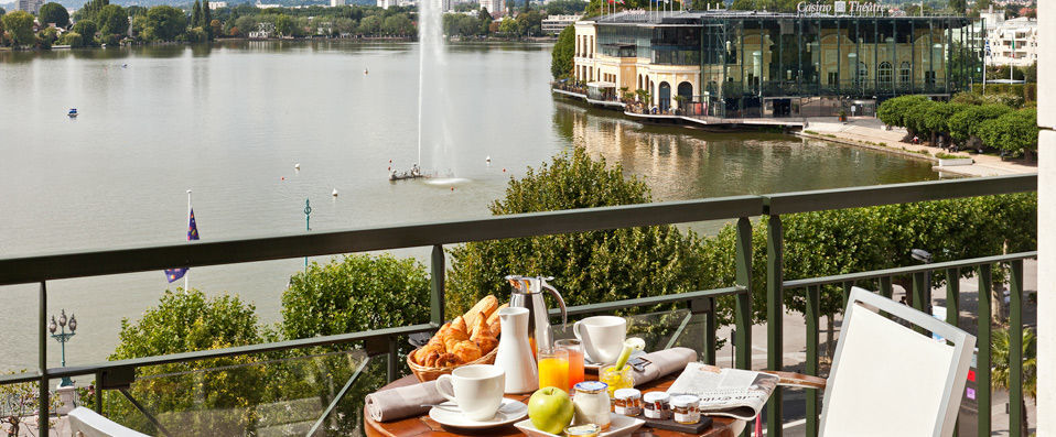 Hôtel Barrière L'Hôtel du Lac ★★★★ - Escale contemporaine au bord de l’eau. - Enghien-les-Bains, France