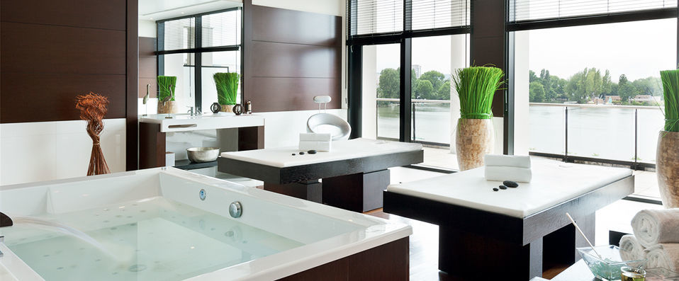 Hôtel Barrière L'Hôtel du Lac ★★★★ - Escale contemporaine au bord de l’eau. - Enghien-les-Bains, France