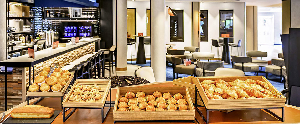 Novotel Beaune ★★★★ - Last Minute - A unique style and excellent facilities a few minutes from old Beaune. - Beaune, France