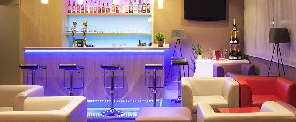 Novotel Nantes Centre Bord de Loire ★★★★ - Last Minute - Sleek style and a delicious restaurant conveniently close to Nantes and its attractions. - Nantes, France