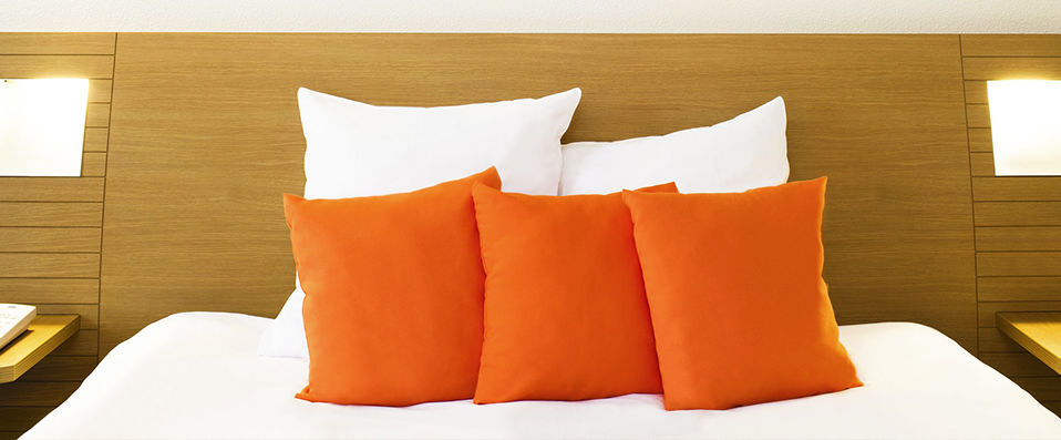 Novotel Nantes Centre Bord de Loire ★★★★ - Last Minute - Sleek style and a delicious restaurant conveniently close to Nantes and its attractions. - Nantes, France