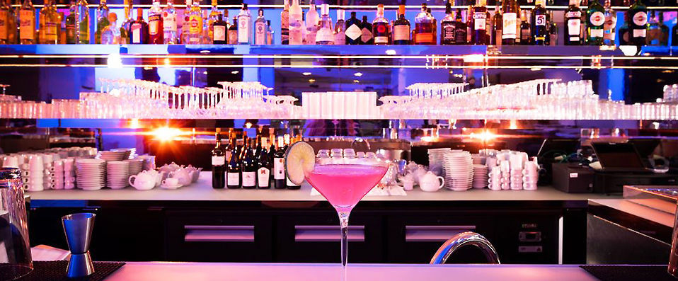m3 Hôtel Ferney Genève Aéroport - Dernière minute - Adresse tendance près de la frontière suisse. - Genève aéroport, France