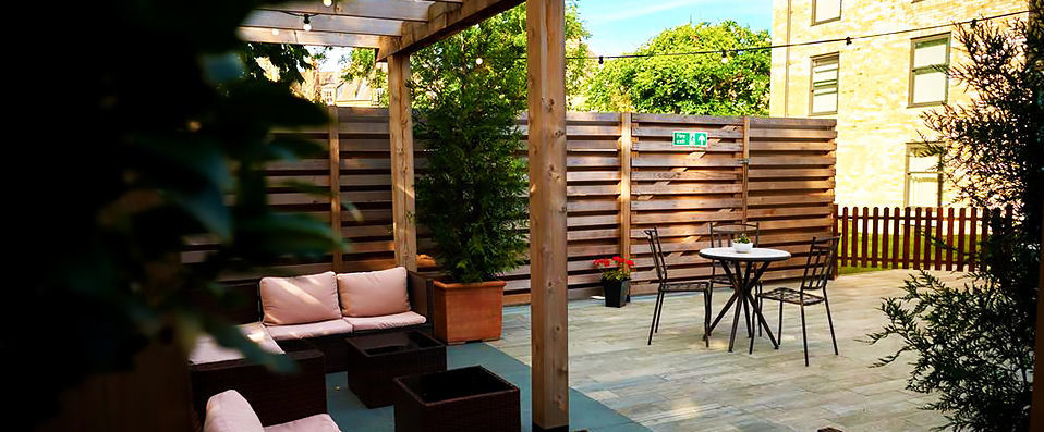 The Lodge Hotel Putney ★★★★ - Comfort and style in beautiful, leafy Putney. - London, United Kingdom