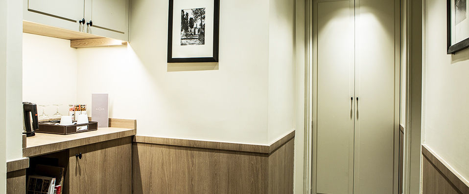 Hotel Aiglon ★★★★ - Experience Paris’ années folles in this charming Art Deco hotel. - Paris, France
