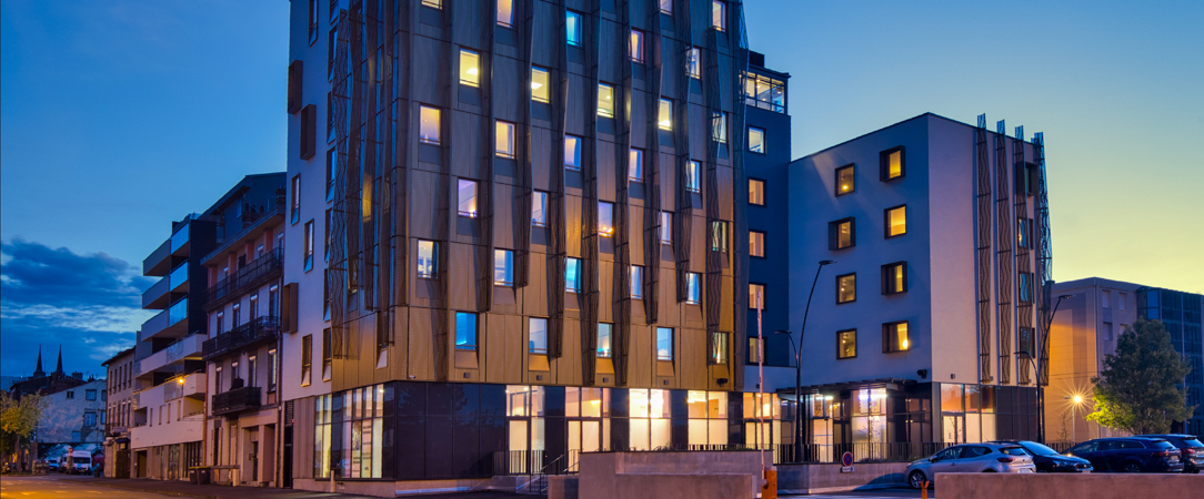 Aiden by Best Western Clermont Ferrand – Le Magnetic Hôtel & Spa ★★★★ - Un pied-à-terre rétro-chic à Clermont-Ferrand. - Clermont-Ferrand, France