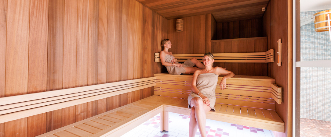 Aiden by Best Western Clermont Ferrand – Le Magnetic Hôtel & Spa ★★★★ - Un pied-à-terre rétro-chic à Clermont-Ferrand. - Clermont-Ferrand, France