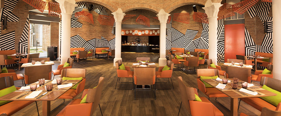 Nickelodeon Hotels & Resorts Punta Cana ★★★★★  - Gourmet All Inclusive by Karisma - Profitez d’un séjour hors du commun dans l’univers animé de Nickelodeon, l'idéal pour profiter en famille. - Punta Cana, Dominican Republic